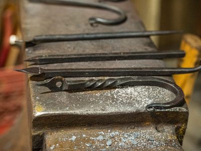 Spade Hook and Round Hook